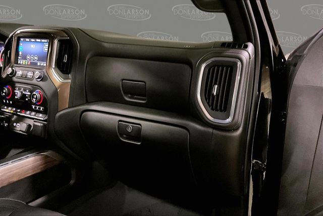 Used 2022 Chevrolet Silverado 1500 High Country w/ Technology Package image 34