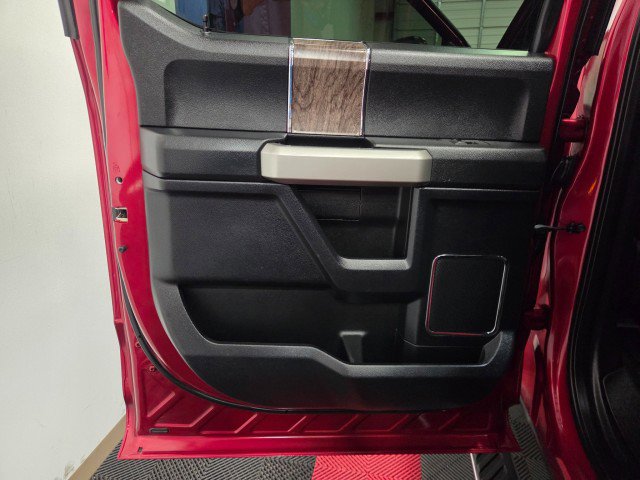 Used 2017 Ford F350 Lariat w/ FX4 Off-Road Package image 34