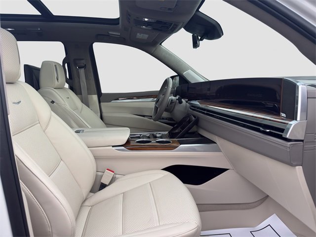 Used 2025 Cadillac Escalade Sport Platinum w/ LPO, ONYX Package image 17