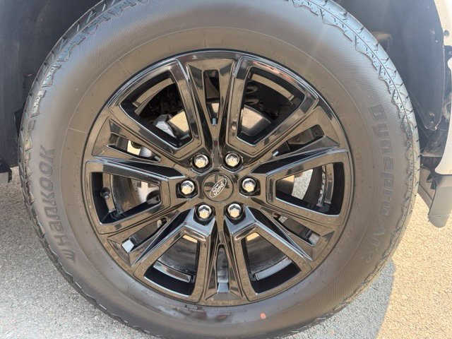 Used 2025 Ford F150 Platinum w/ Equipment Group 702A High AWD/4WD image 12
