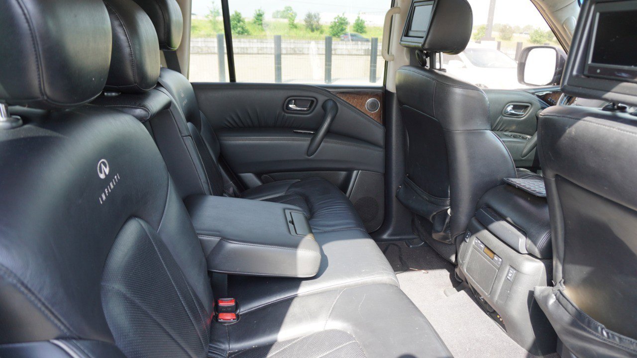 Used 2011 INFINITI QX56 4WD w/ Deluxe Touring Pkg image 11