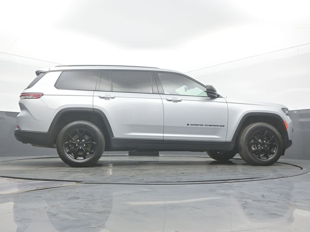 Used 2024 Jeep Grand Cherokee L Laredo image 54