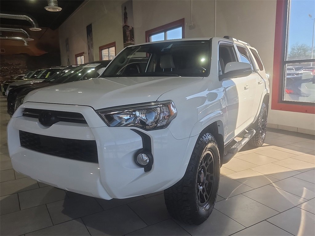 Certified 2020 Toyota 4Runner SR5 Premium image 1