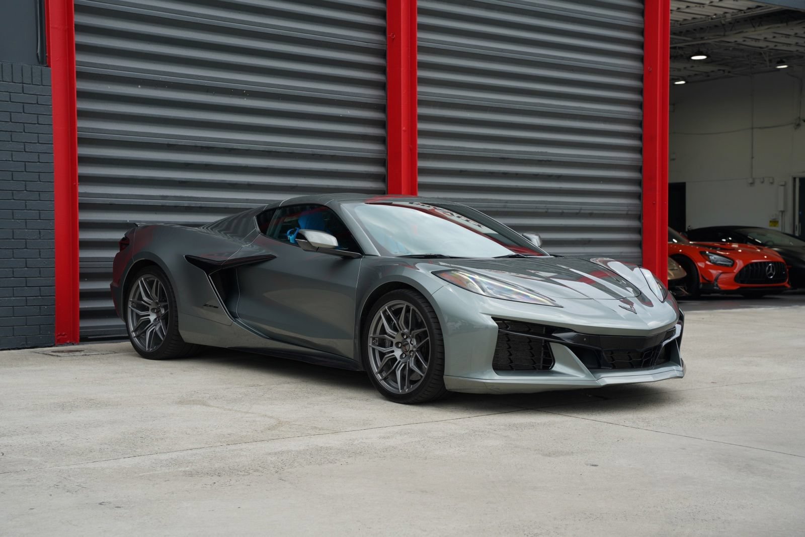 Used 2023 Chevrolet Corvette Z06 RWD image 3