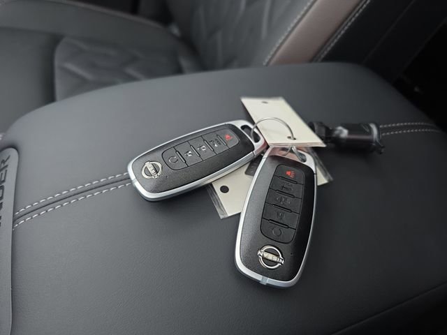 New 2026 Nissan Pathfinder Platinum w/ Accent Package image 34
