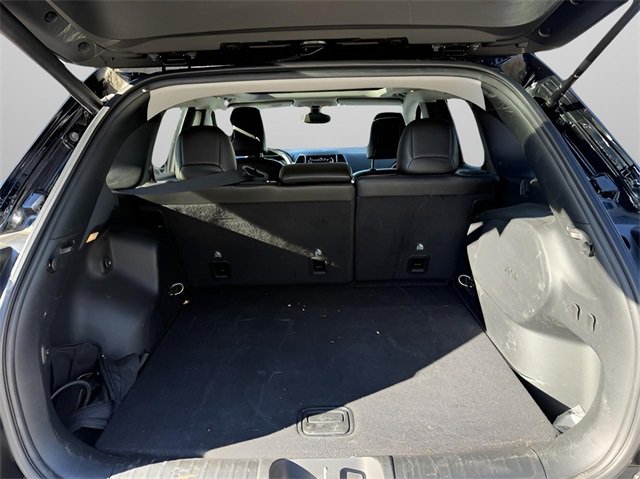 Used 2019 Jeep Cherokee Limited image 25