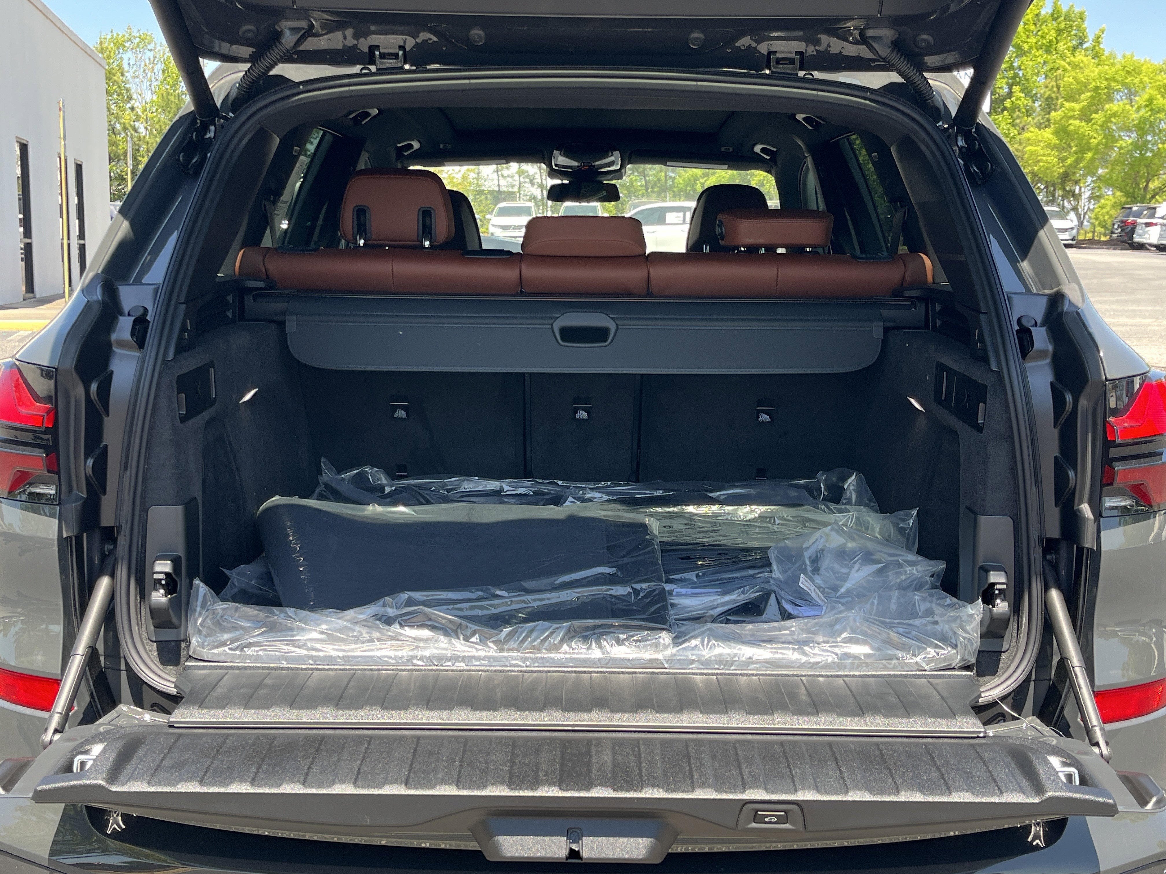 New 2026 BMW X5 xDrive40i w/ M Sport Package AWD/4WD image 27