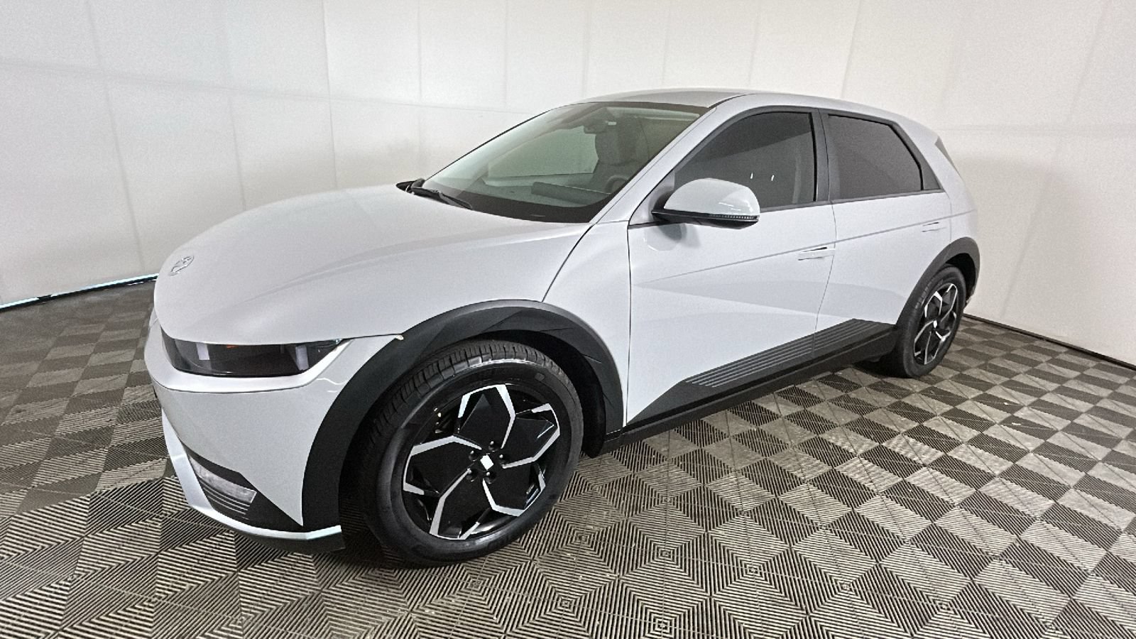 Used 2024 Hyundai Ioniq 5 SEL RWD image 7