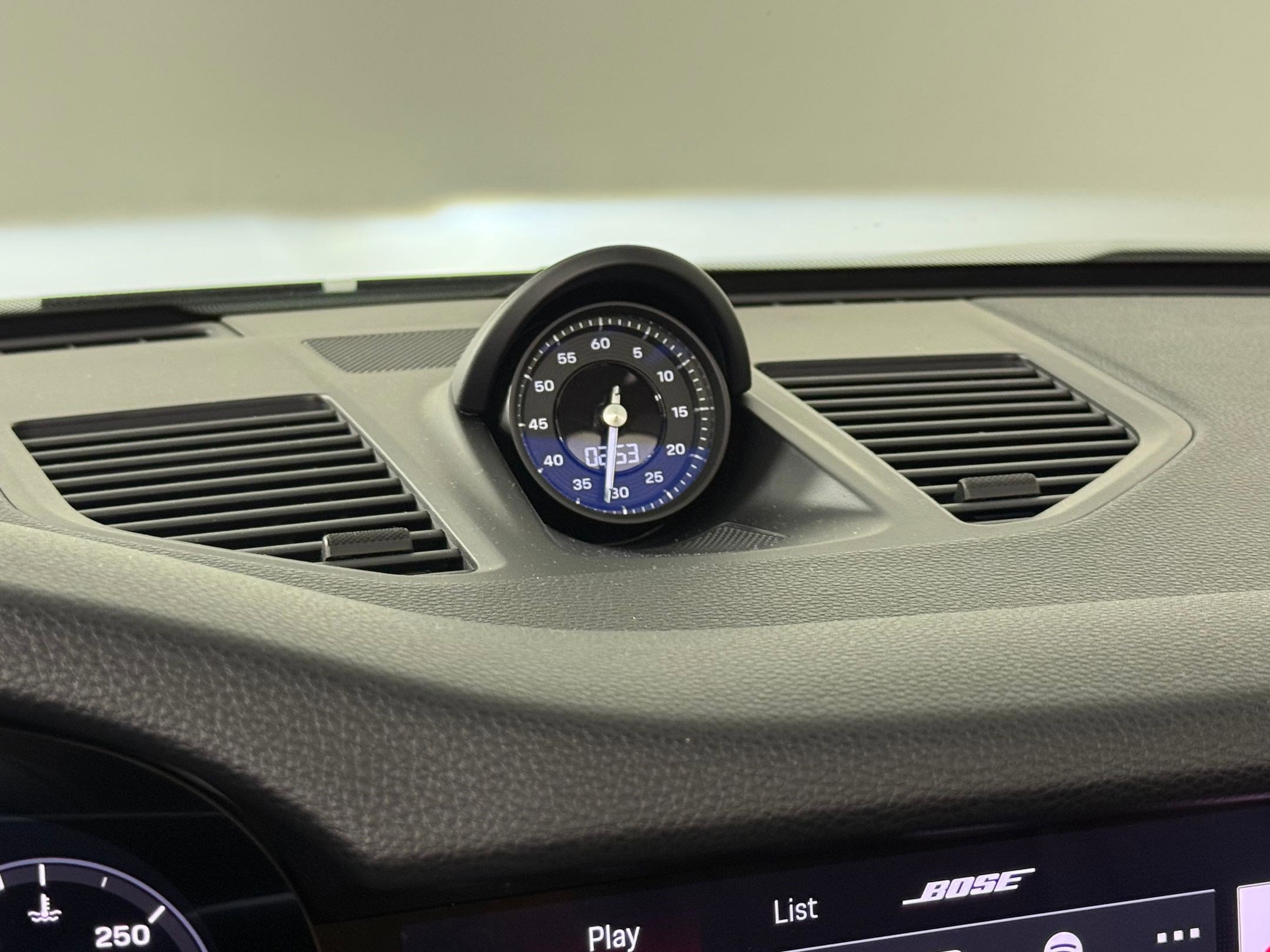 Certified 2022 Porsche 911 Carrera GTS image 20