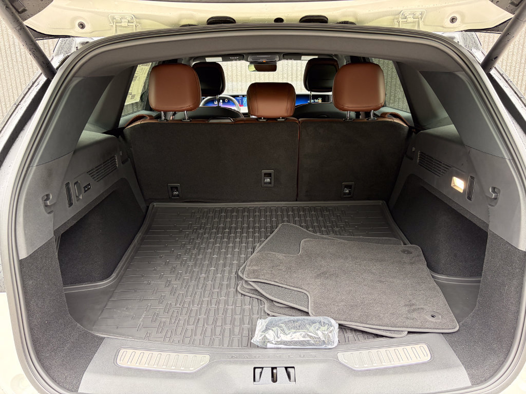 New 2026 Lincoln Nautilus Reserve AWD/4WD image 23