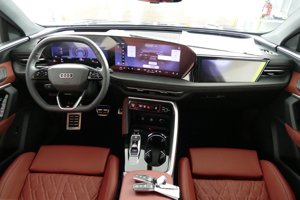 New 2026 Audi SQ5 Prestige AWD/4WD image 25