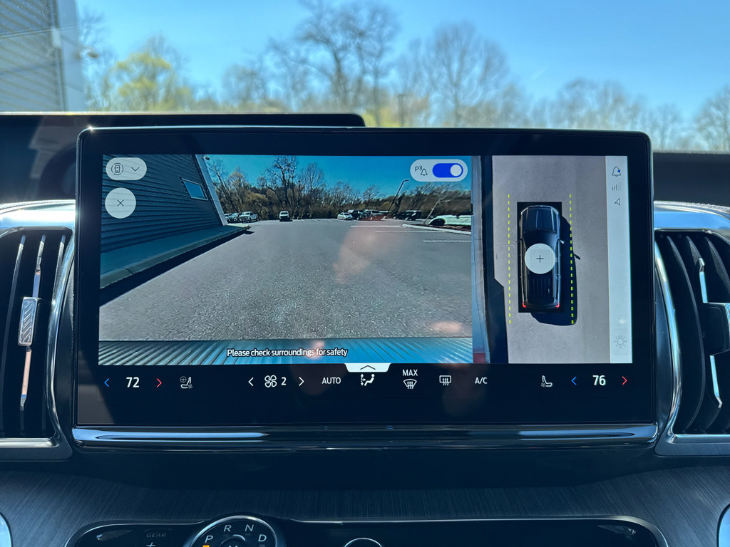 New 2026 Ford Expedition Platinum image 15