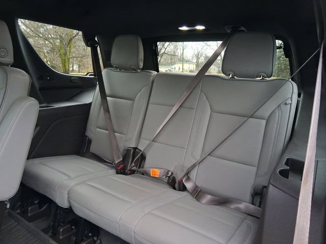 Used 2023 GMC Yukon SLT w/ SLT Luxury Package AWD/4WD image 21