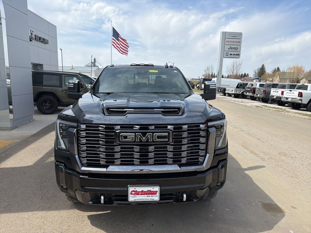 Used 2024 GMC Sierra 2500 Denali Ultimate w/ Snow Plow Prep/Camper Package AWD/4WD image 3
