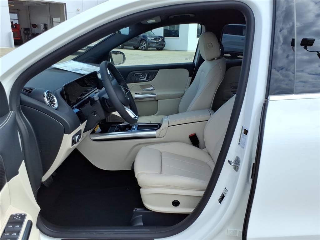 Used 2026 Mercedes-Benz GLA 250 4MATIC image 11