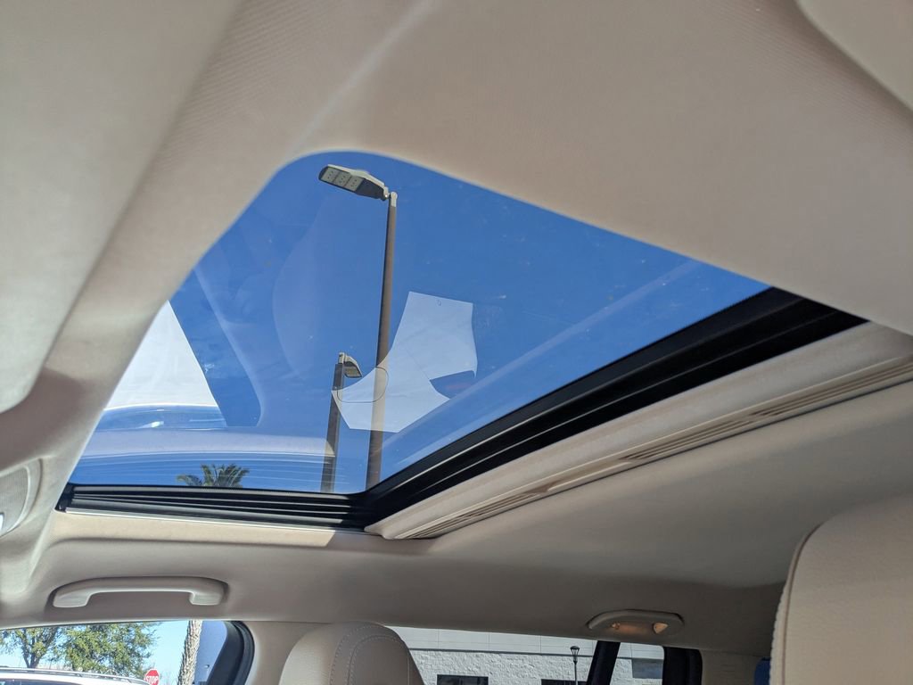 Used 2017 Mercedes-Benz GLS 450 4MATIC image 7