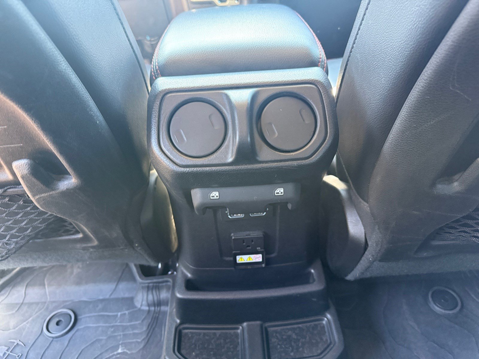 Used 2019 Jeep Wrangler Unlimited Rubicon AWD/4WD image 30