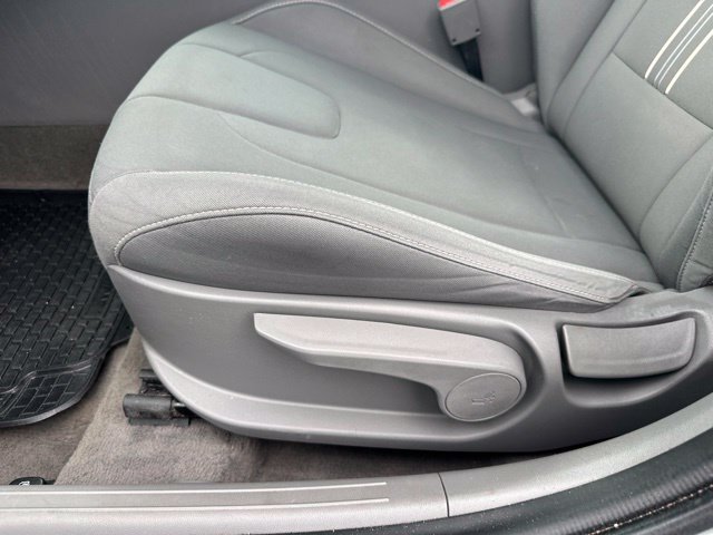 Used 2024 Hyundai Elantra SEL FWD image 14
