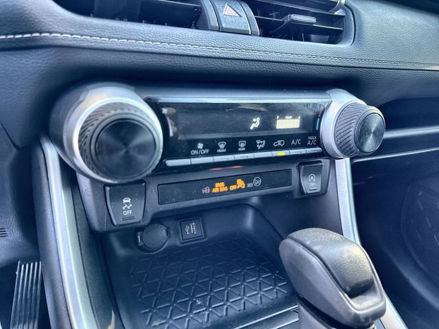 Used 2024 Toyota RAV4 LE image 27