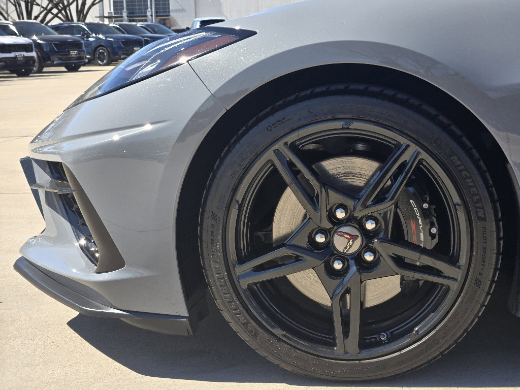 Used 2024 Chevrolet Corvette Stingray Coupe w/ Z51 Performance Package image 17