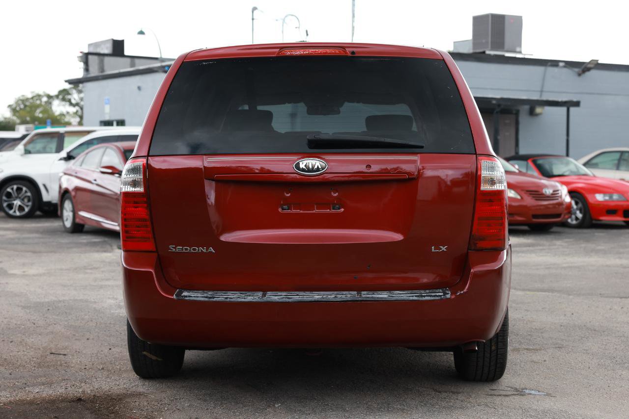 Used 2008 Kia Sedona LX image 7