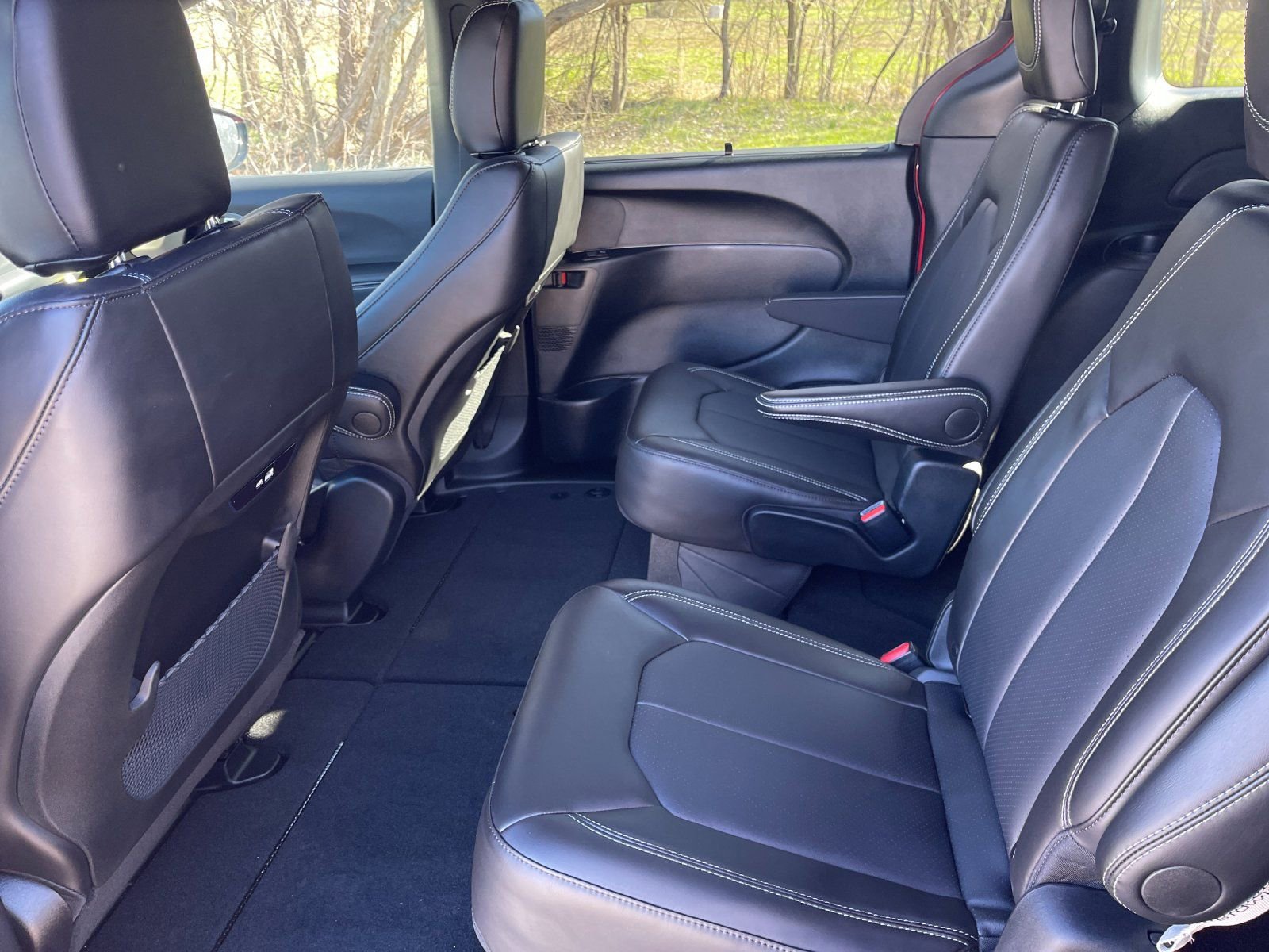 New 2026 Chrysler Pacifica Select image 13