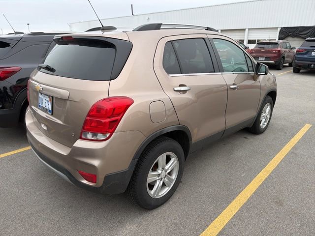 Used 2018 Chevrolet Trax LT w/ LT Convenience Package image 6