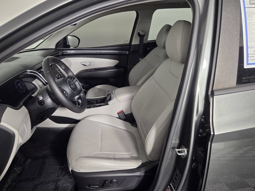 Used 2023 Hyundai Tucson SEL w/ Convenience Package FWD image 9