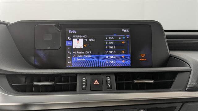 Used 2019 Lexus ES 350 w/ Premium Package FWD image 32