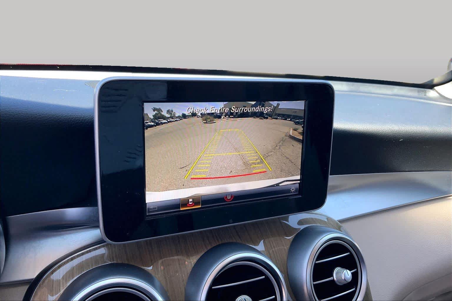 Used 2018 Mercedes-Benz GLC 300 4MATIC image 26