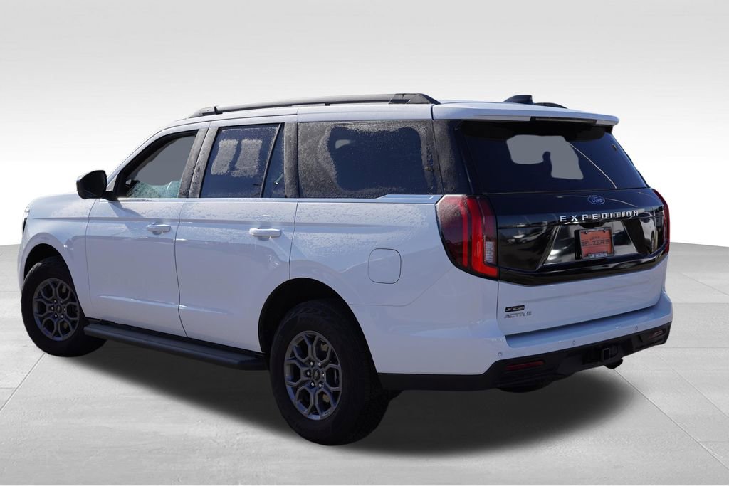 Certified 2025 Ford Expedition Active image 9