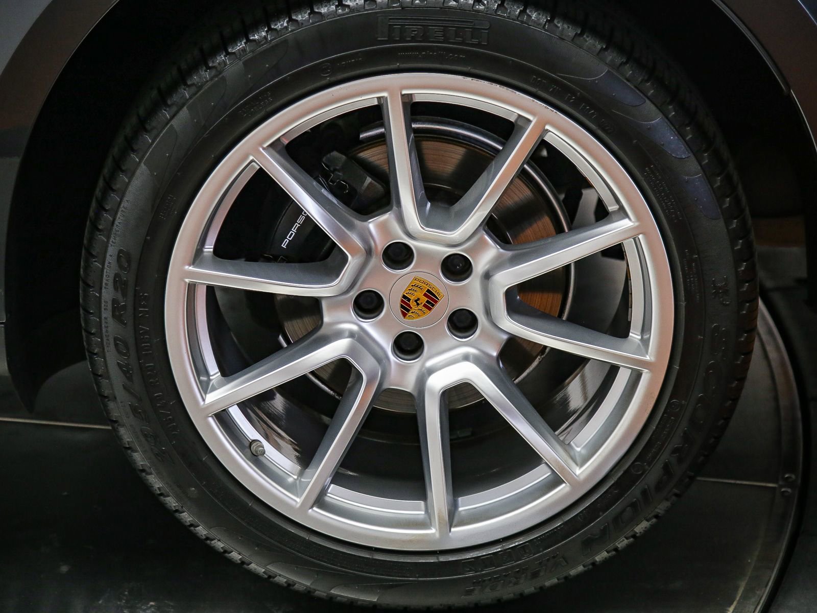 Certified 2017 Porsche Macan AWD/4WD image 13