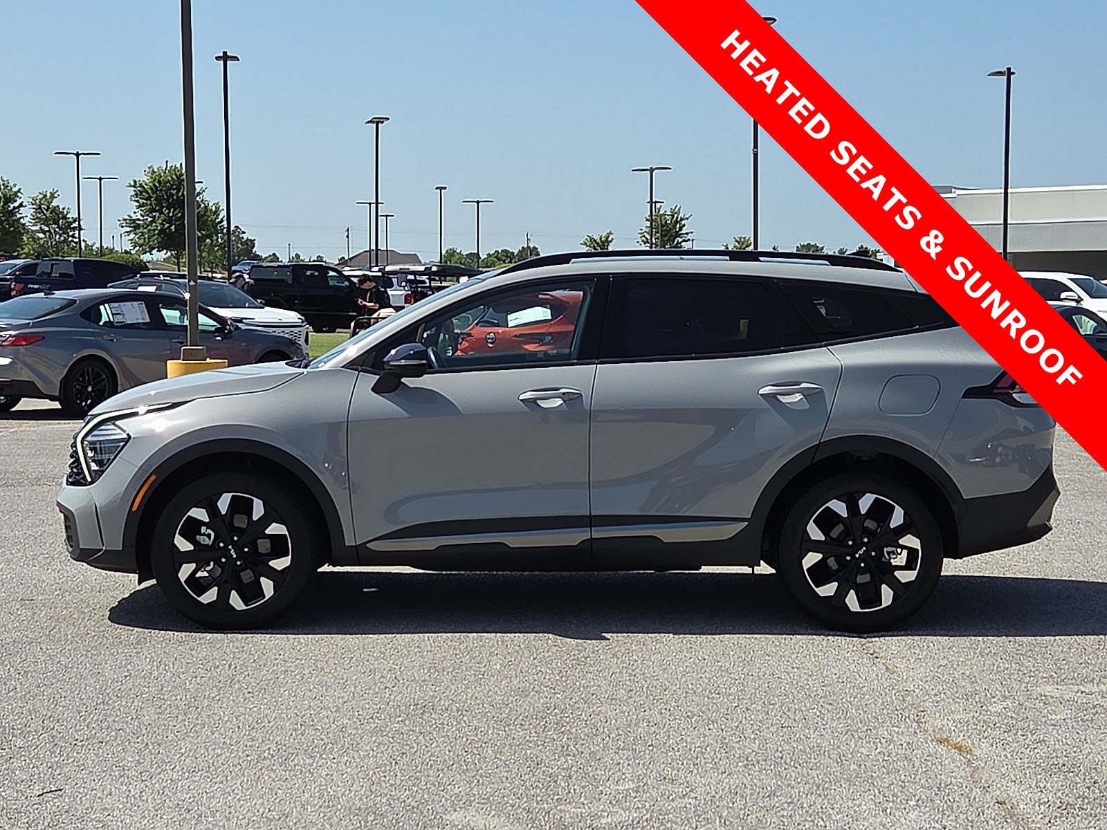 Used 2024 Kia Sportage X-Line w/ X-Line Premium Package AWD/4WD image 3