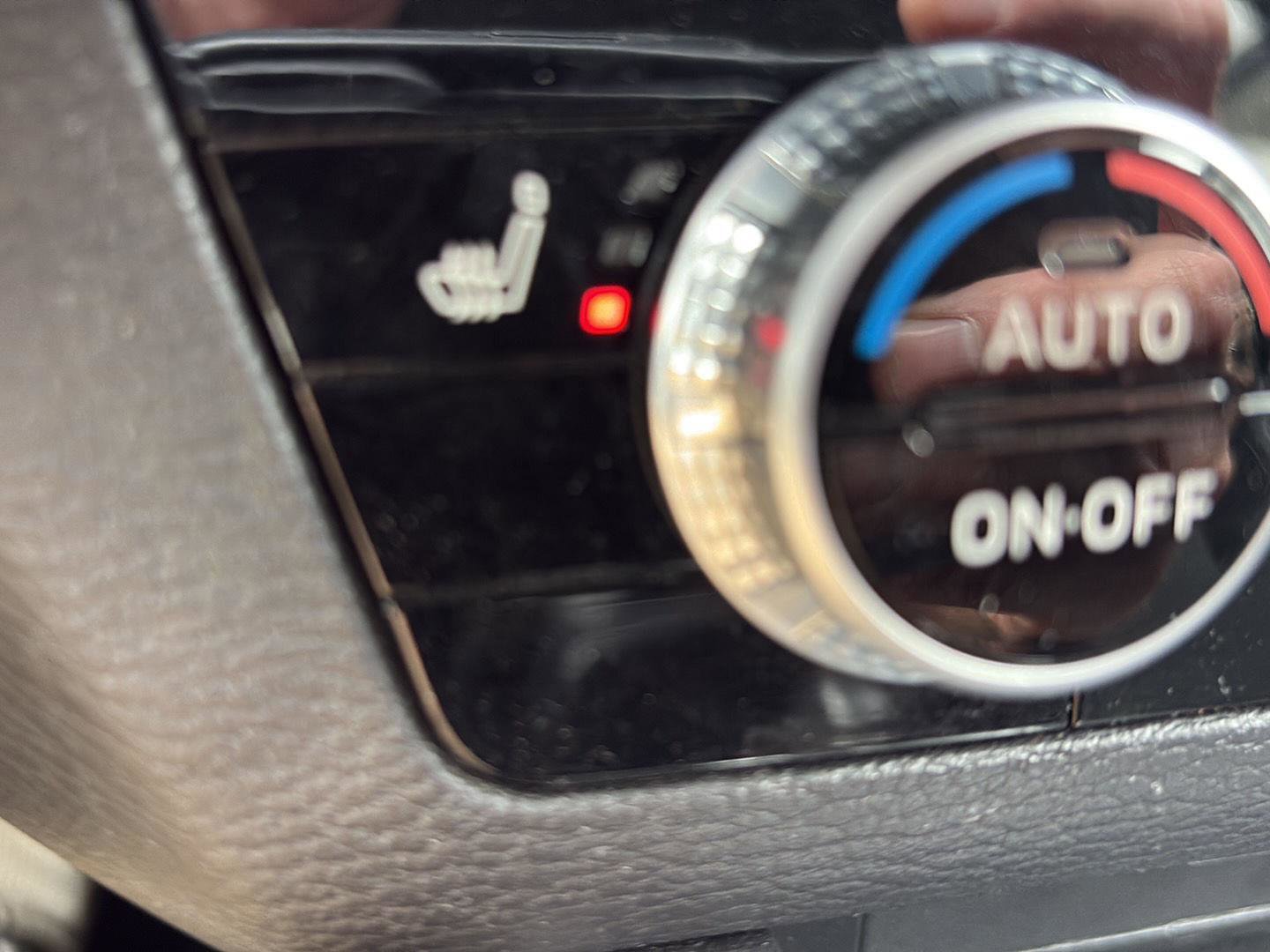 Used 2024 Mitsubishi Outlander SE image 30