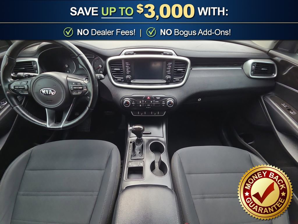 Used 2017 Kia Sorento LX w/ LX Convenience Package image 17