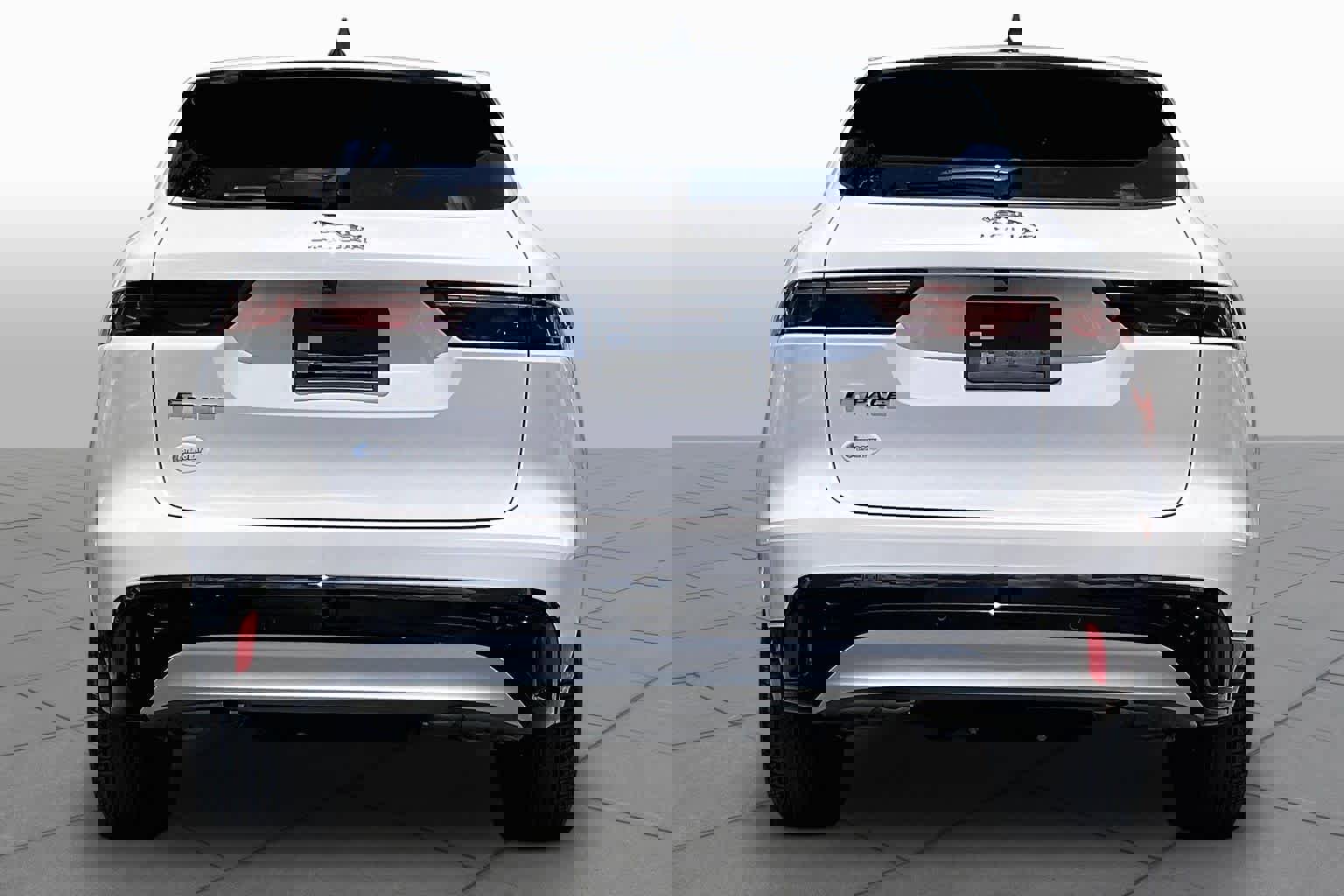 Used 2023 Jaguar F-PACE S AWD/4WD image 5