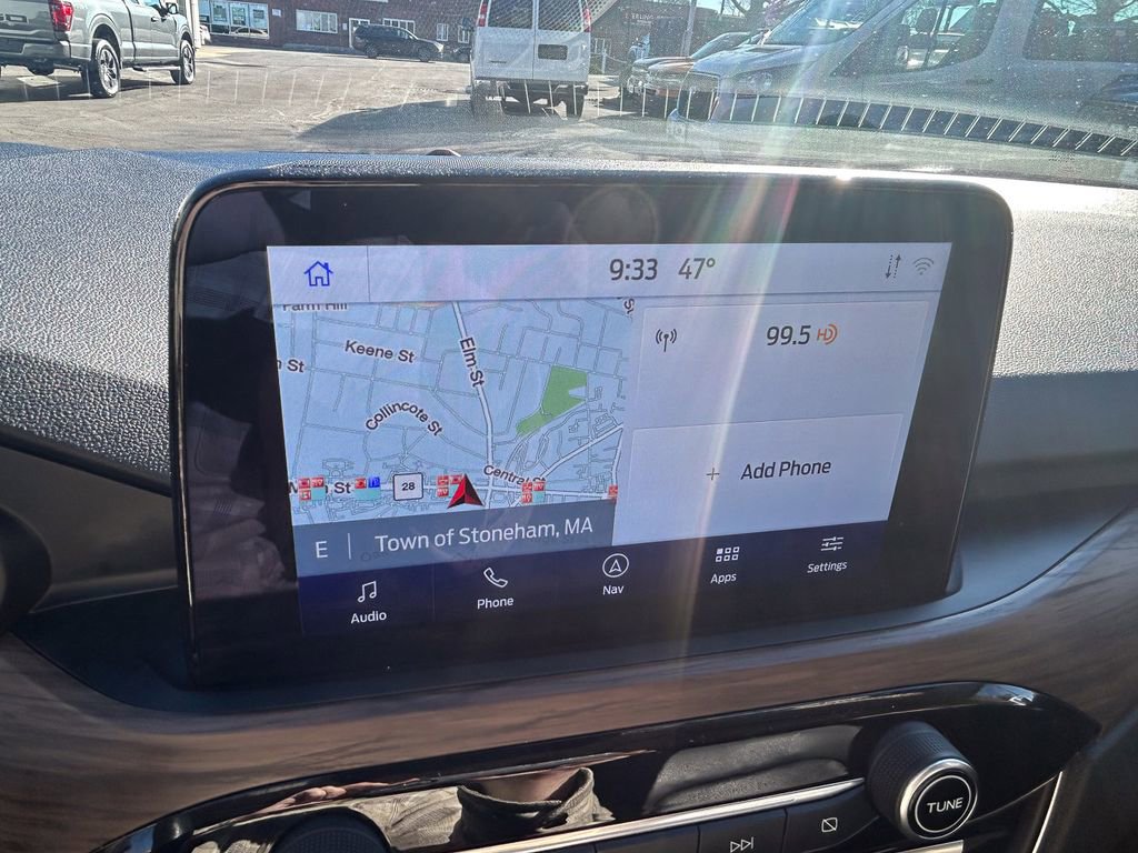 Used 2020 Ford Escape Titanium image 16