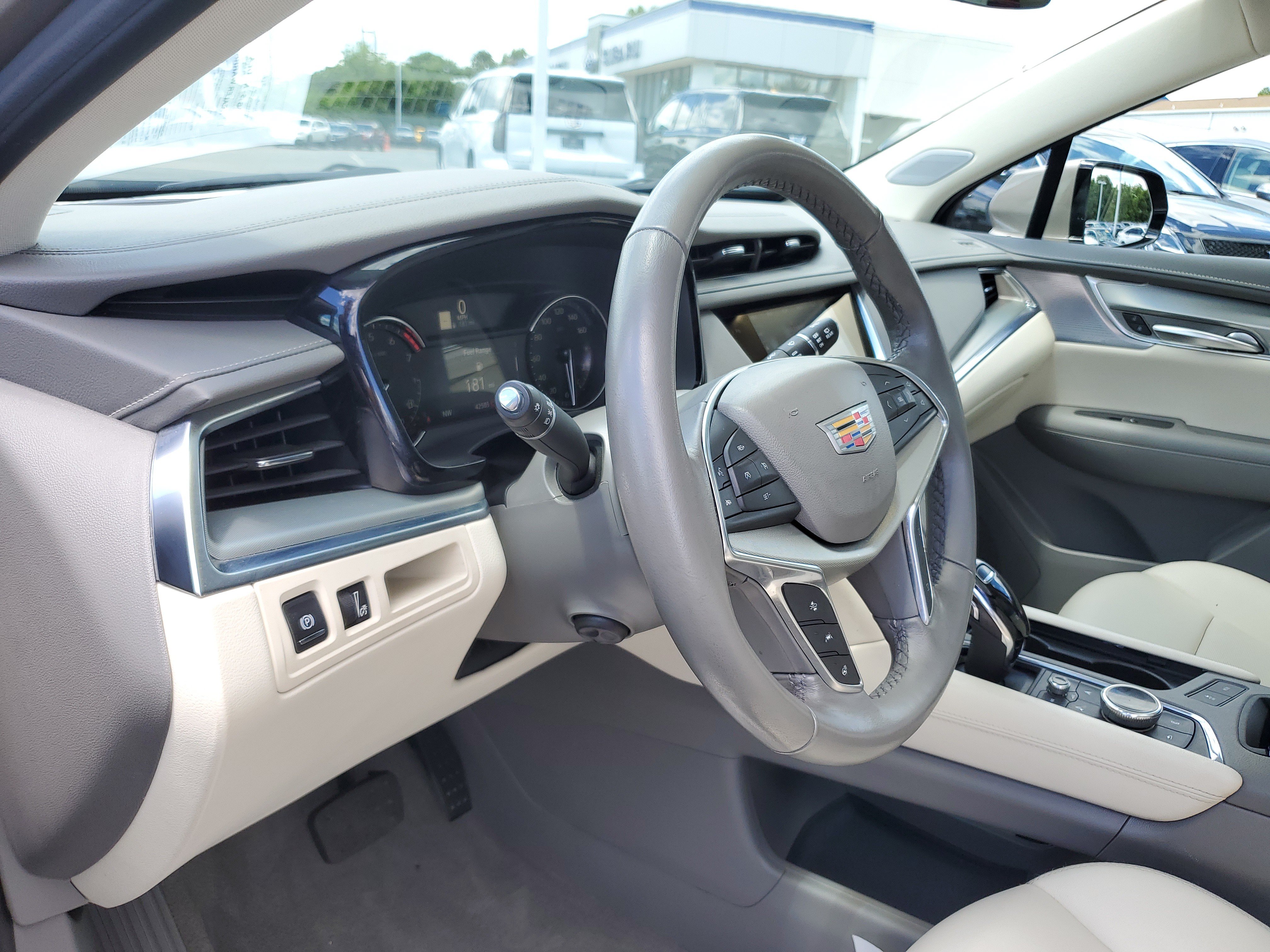 Used 2023 Cadillac XT5 Premium Luxury AWD/4WD image 21