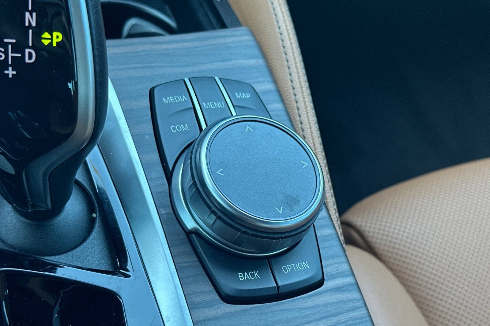 Used 2023 BMW 530e w/ M Sport Package RWD image 30