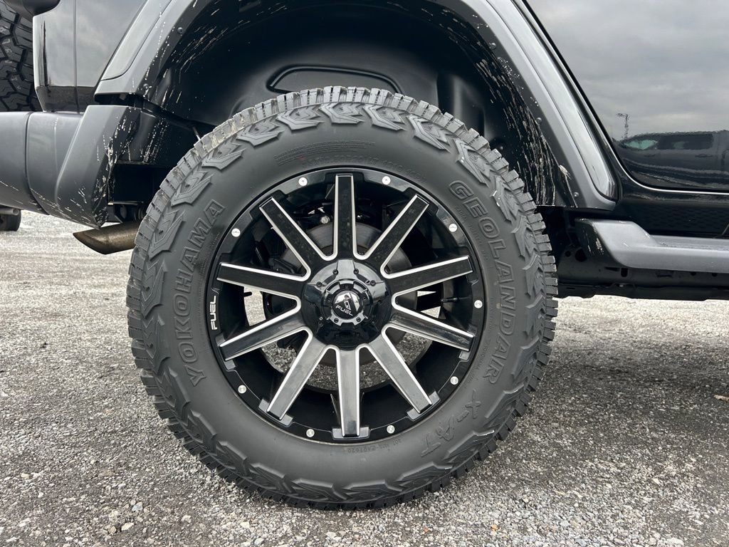 Used 2020 Jeep Wrangler Unlimited Sahara w/ Uconnect 4C Nav & Sound Group image 21