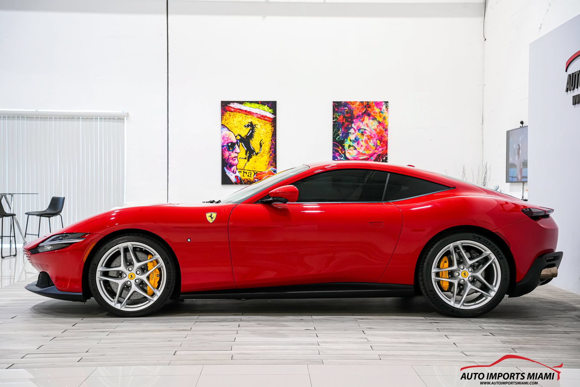 Used 2022 Ferrari Roma RWD image 11