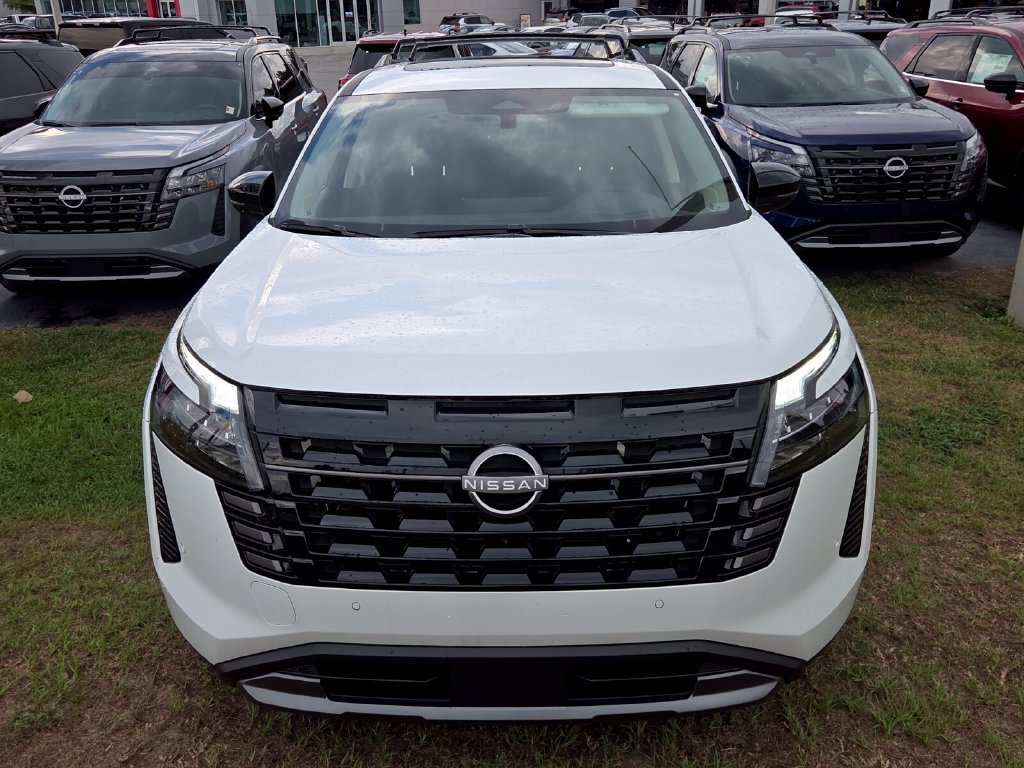 New 2026 Nissan Pathfinder Platinum w/ Accent Package FWD image 20
