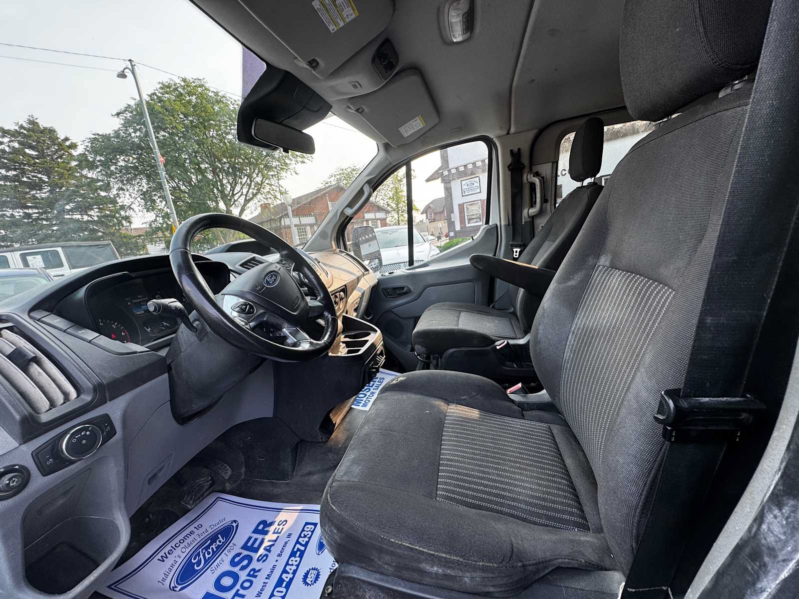 Used 2019 Ford Transit 350 XLT RWD image 3