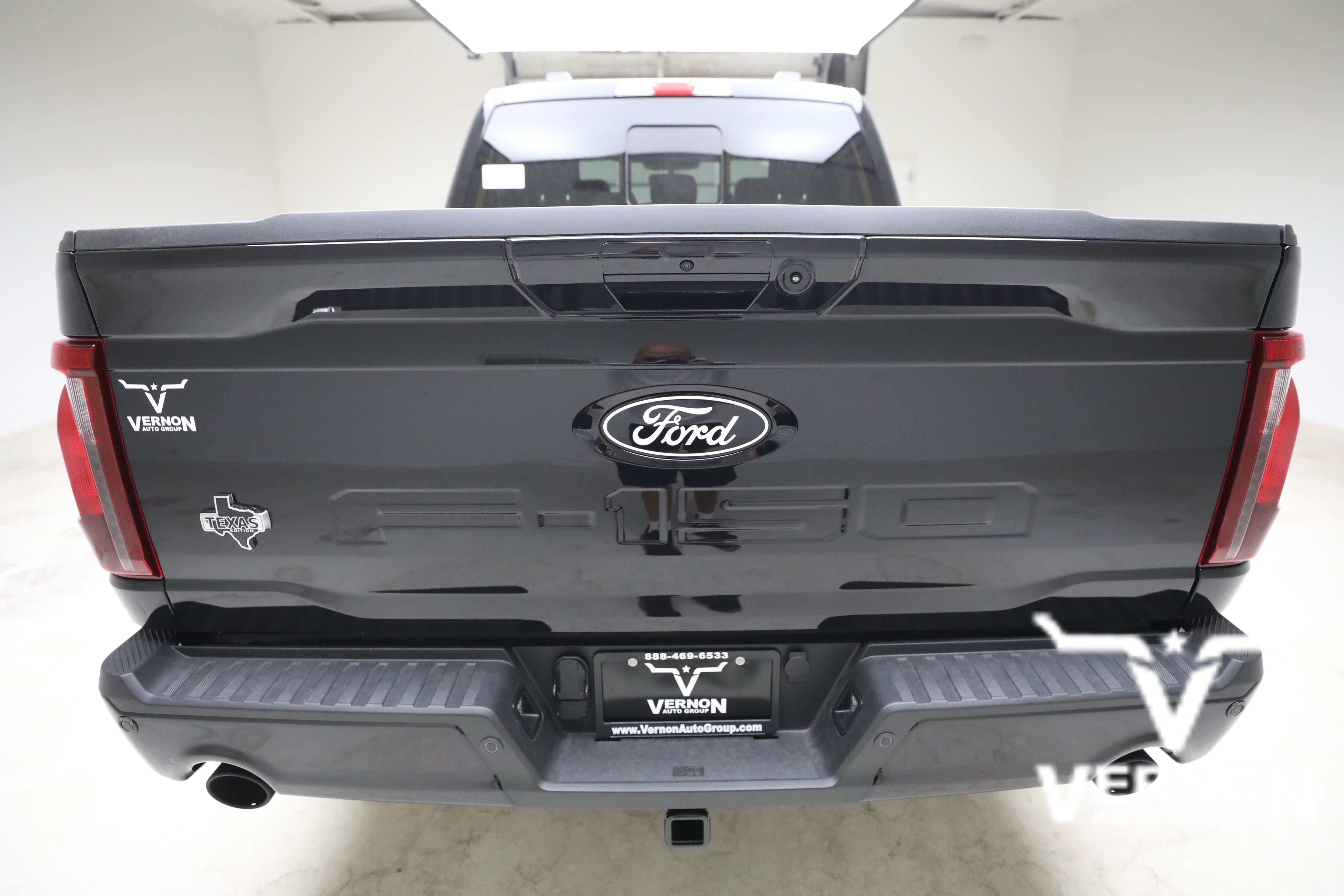 New 2026 Ford F150 XLT w/ Equipment Group 302A MID AWD/4WD image 4