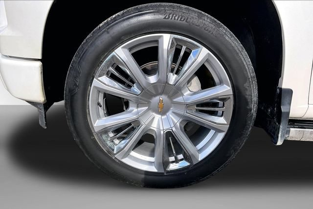 Certified 2024 Chevrolet Silverado 1500 High Country w/ High Country Premium Package AWD/4WD image 9