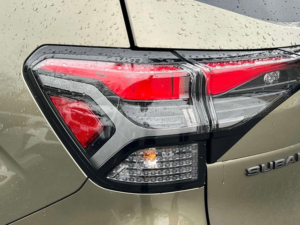 Used 2025 Subaru Forester Premium image 8