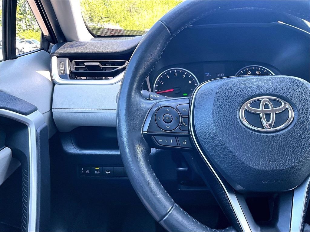 Certified 2020 Toyota RAV4 XLE w/ Convenience Package AWD/4WD image 23