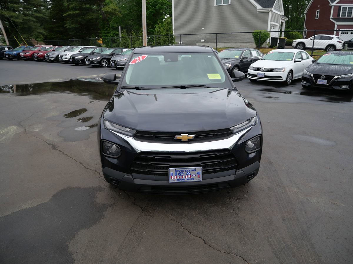 Used 2021 Chevrolet TrailBlazer LS FWD image 3