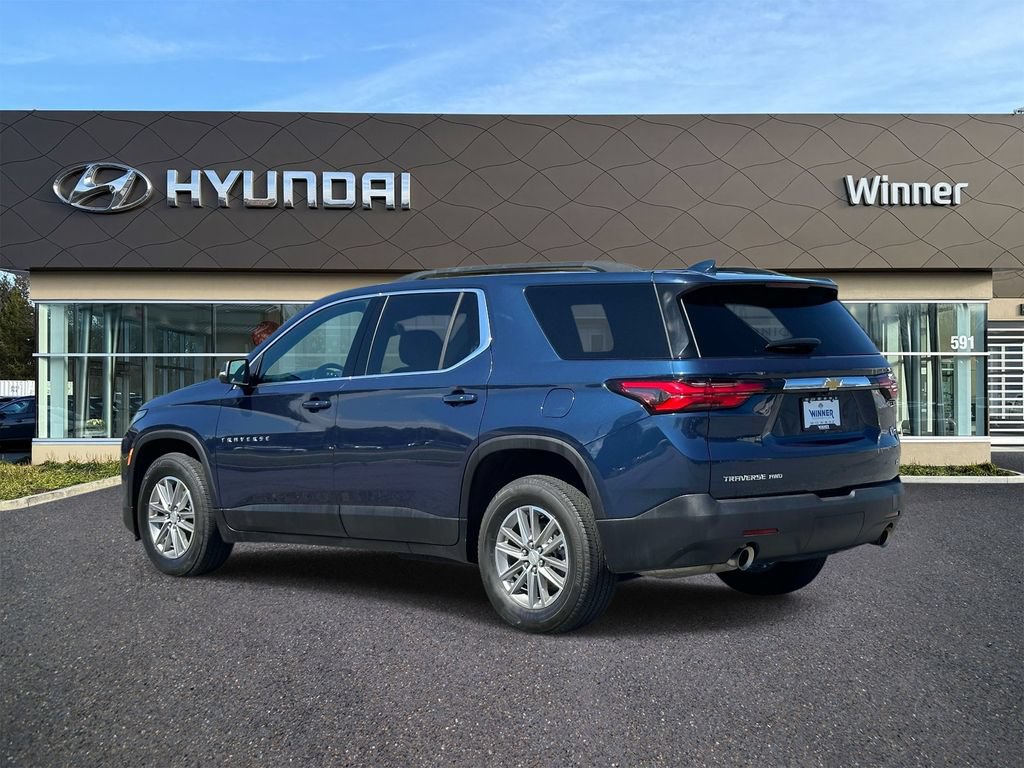 Used 2023 Chevrolet Traverse LT AWD/4WD image 2