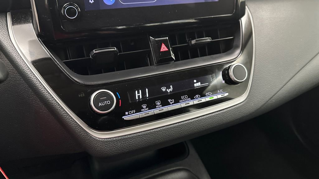 Certified 2025 Toyota Corolla LE image 21